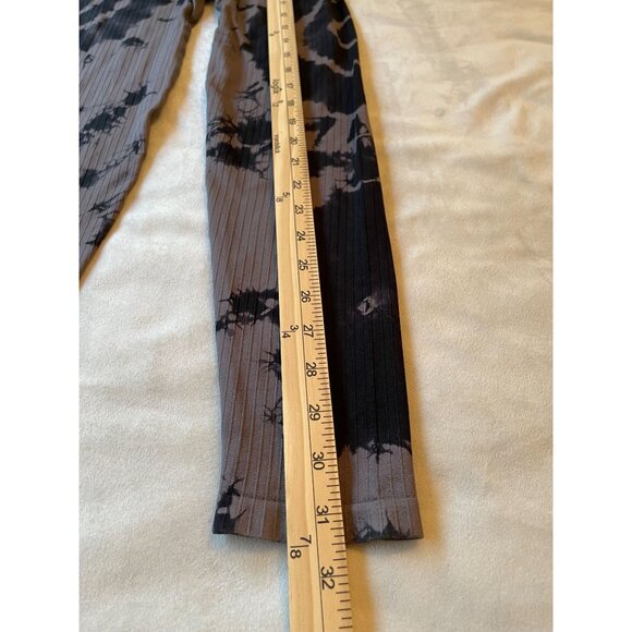 Pink Active hippie Tie-Dye Workout Leggings XS Athleisure Indingo Fashion - Picture 4 of 9